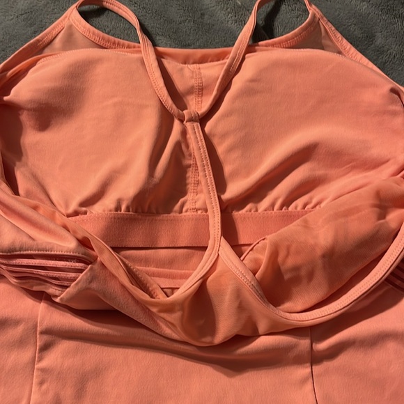 Fabletics tank top. Size L, with built in bra - Picture 3 of 4